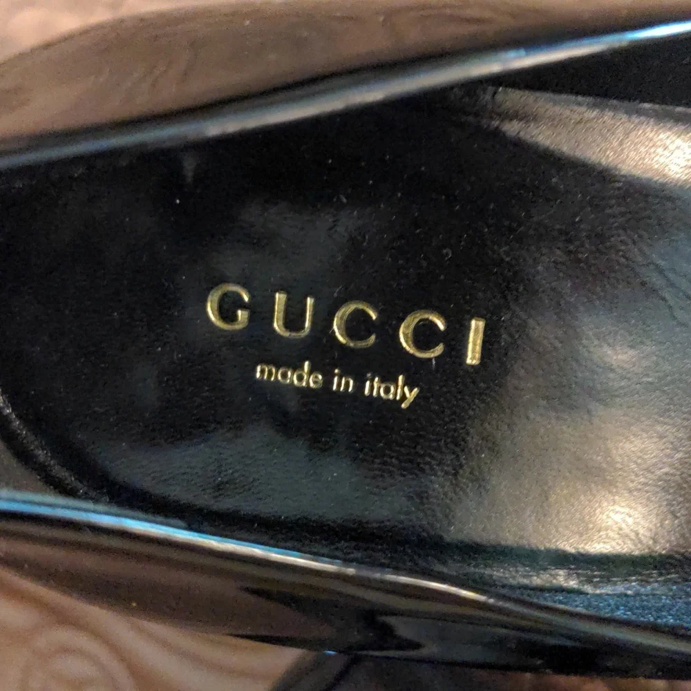 GUCCI Patent Leather Platform Stilletto Heels - Picture 9 of 11